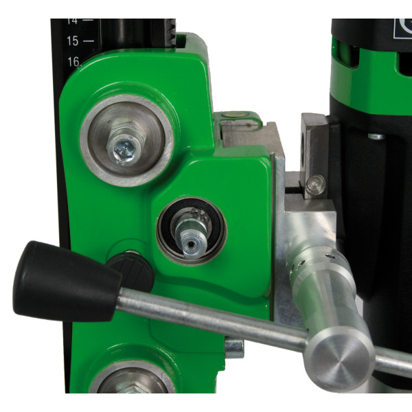 Картинка - Установка алмазного бурения Eibenstock DBE 182 с наклоном