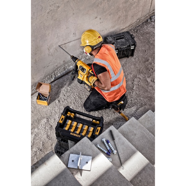 Картинка - Бур DeWALT DT60836 SDS-MAX XLR 4 кромки 32х800х920 мм