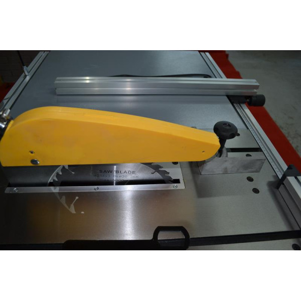 Фото - Циркулярна пила Holzmann TS 250 230 В