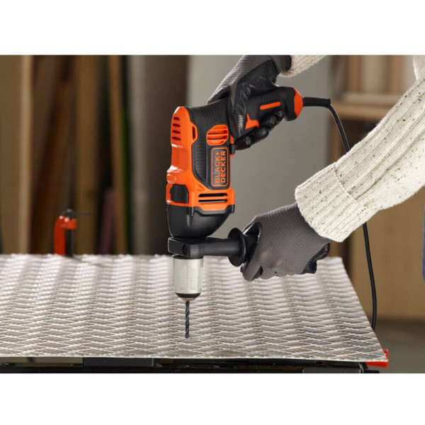 Картинка - Дрель ударная Black+Decker BEH850