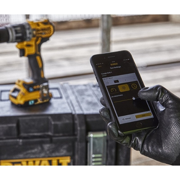 Картинка - Аккумуляторная дрель-шуруповерт DeWALT DCD997NT