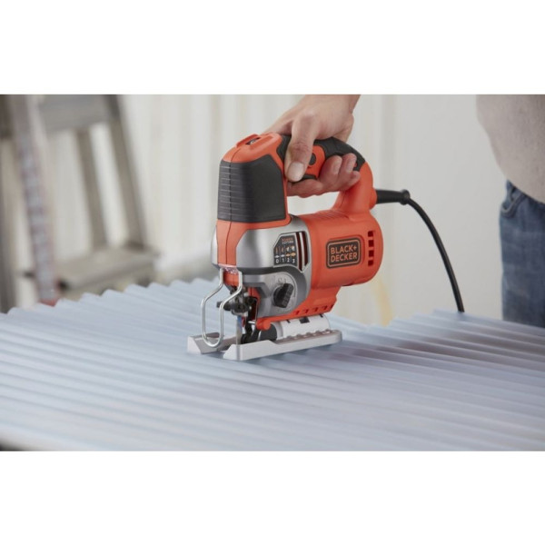 Картинка - Электролобзик BLACK+DECKER BES610K