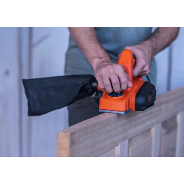 Фото - Рубанок BLACK+DECKER BEW712