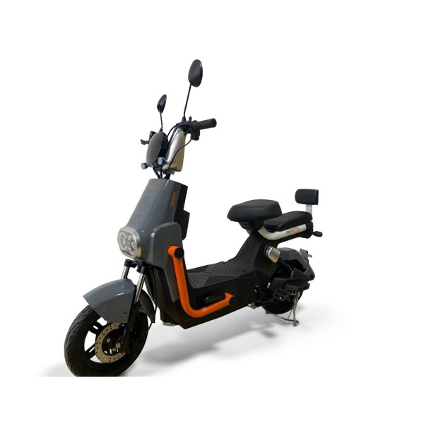 Картинка - Скутер аккумуляторный GTM U-800-D