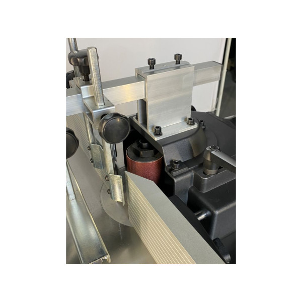 Фото - Фрезерний верстат по дереву MAST Holztechnik H-FV200 400V