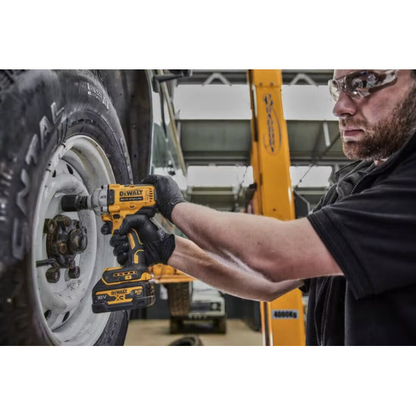 Картинка - Аккумуляторный ударный гайковерт DeWALT DCF891N