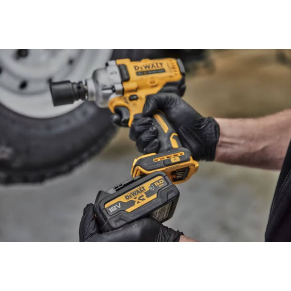 Картинка - Аккумуляторный ударный гайковерт DeWALT DCF891N
