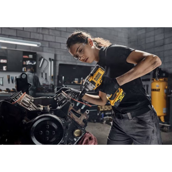 Картинка - Аккумуляторный ударный гайковерт DeWALT DCF891N