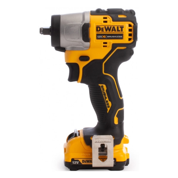 Фото - Гайковерт ударний акумуляторний безщіточний DeWALT DCF902D2