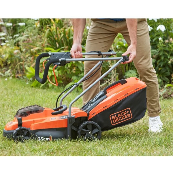 Картинка - Газонокосилка аккумуляторная Black & Decker BCMW33184L2