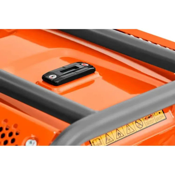 Фото - Бензиновий генератор Husqvarna G3200P EU