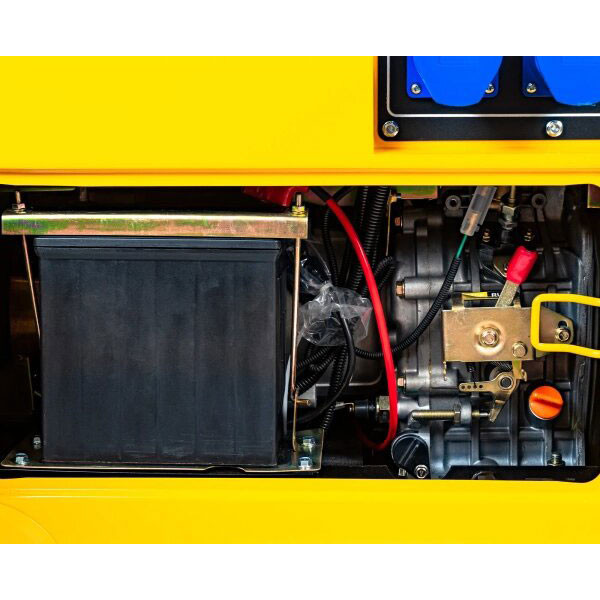 Картинка - Дизельный генератор QUBE QFED7500S