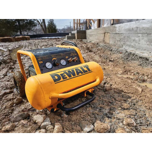 Картинка - Компрессор воздушный поршневой DeWALT DPC17PS