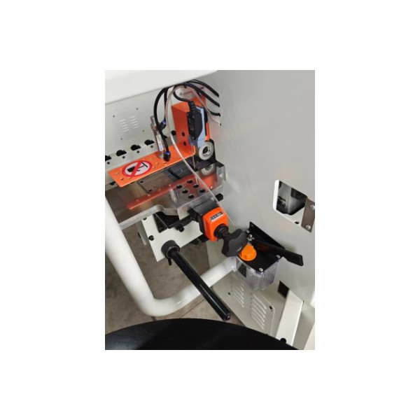 Фото - Кромкооблицювальний верстат MAST Holztechnik K308