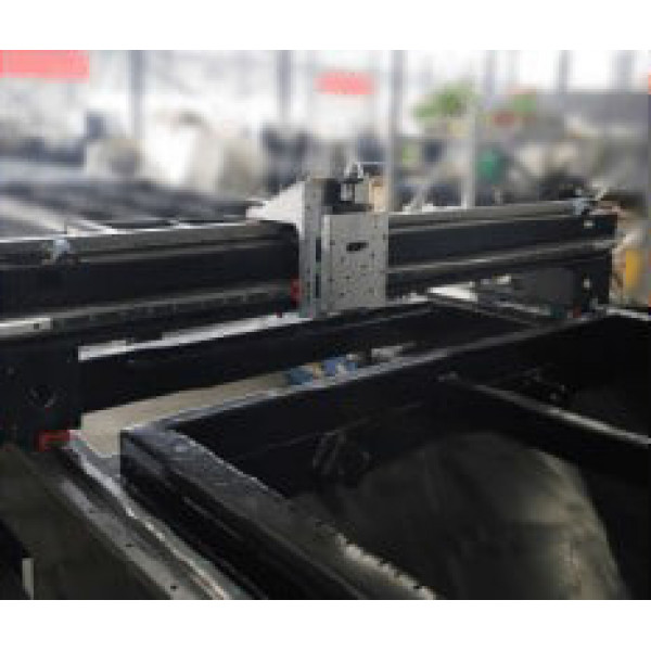 Фото - Лазерний верстат закритого типу MAST LF-PE