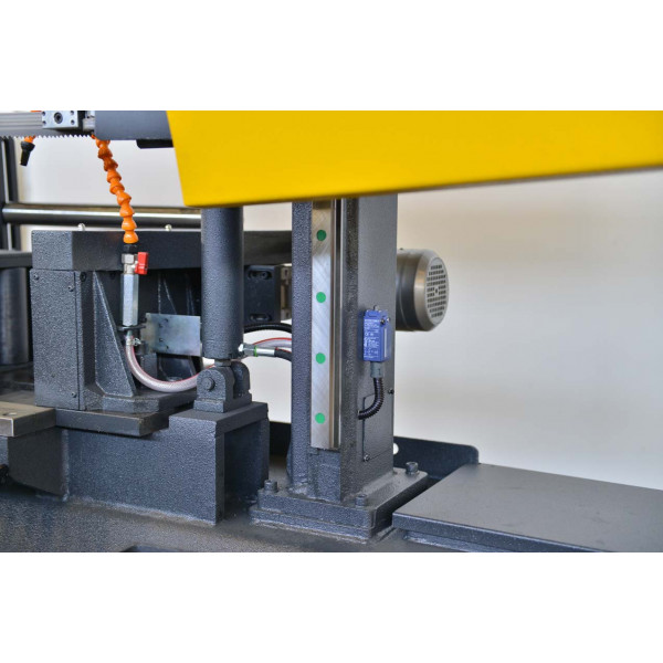 Фото - Автоматична двоколонна стрічкова пила по металу Beka-Mak BMSO-360C