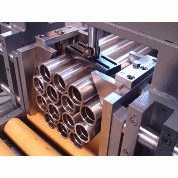 Фото - Автоматична двоколонна стрічкова пилка по металу Beka-Mak BMSO 320 GS NC