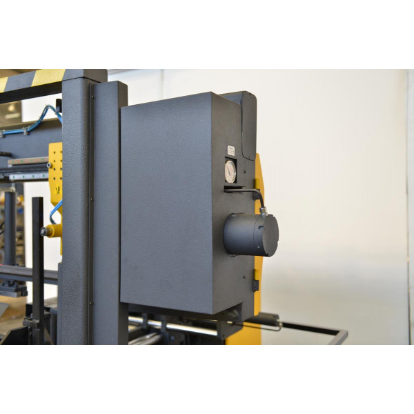 Фото - Автоматична двоколонна стрічкова пилка по металу Beka-Mak BMSO-360CH NC