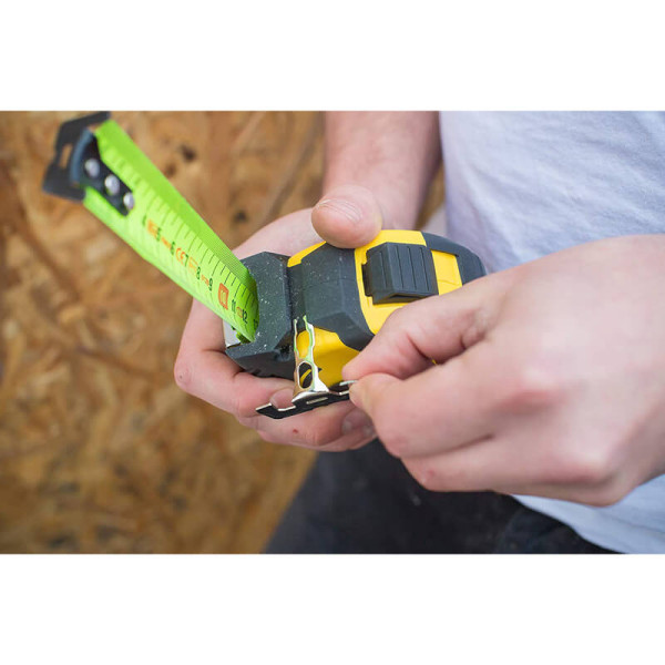 Фото - Рулетка вимірювальна STANLEY XTHT0-36004 "FatMax® PRO II", 8мх32мм, прогумований литий корпус.