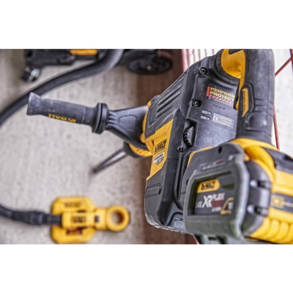 Картинка - Перфоратор аккумуляторный бесщёточный DeWALT DCH773Y2