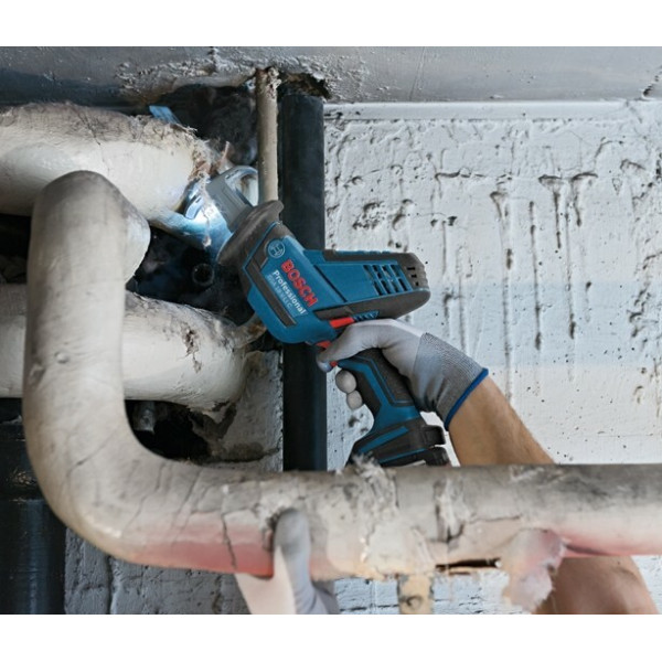 Фото - Акумуляторна шабельна ножівка Bosch GSA 18 V-LI C