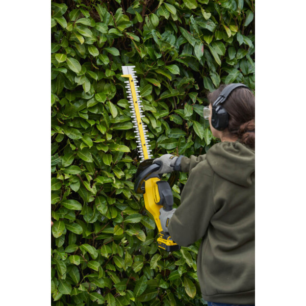 Фото - Кущоріз + триммер акумуляторний STANLEY FatMax SFMCSTB933M+SFMCHT855M1