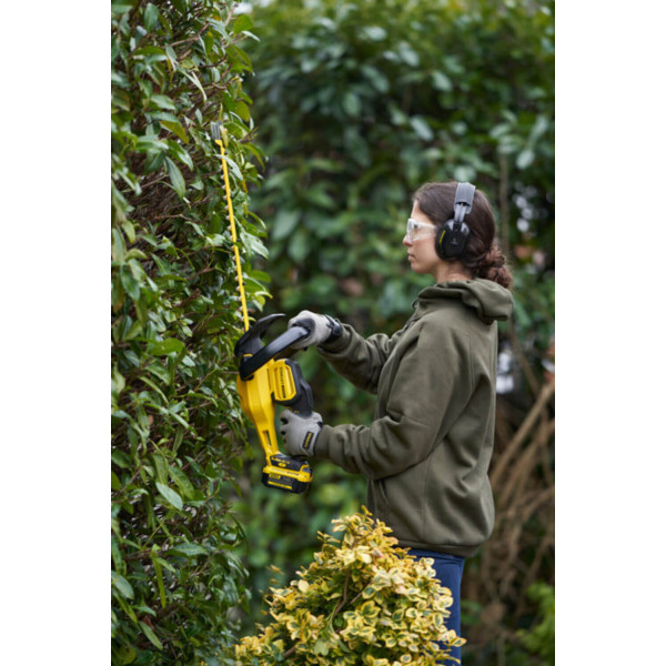 Фото - Кущоріз + триммер акумуляторний STANLEY FatMax SFMCSTB933M+SFMCHT855M1