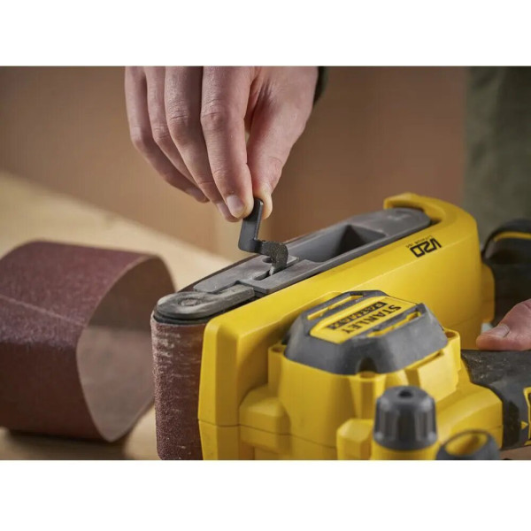 Фото - Шліфмашина стрічкова акумуляторна STANLEY FatMax SFMCW223B