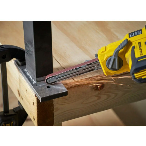 Фото - Шліфмашина стрічкова-напилок акумуляторна STANLEY FatMax SFMCE210B