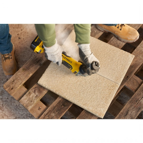 Фото - Акумуляторна кутова шліфмашина STANLEY SFMCG700M2K