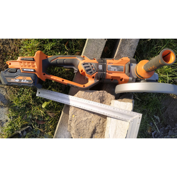 Картинка - Аккумуляторная угловая шлифмашина AEG BEWS 18-230 BL-0 4935459735