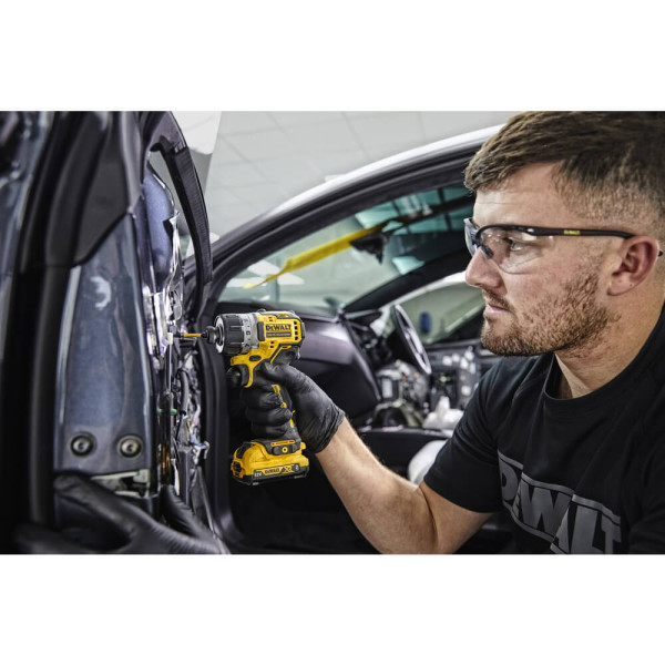 Картинка - Шуруповерт аккумуляторный бесщеточный DeWALT DCF601N