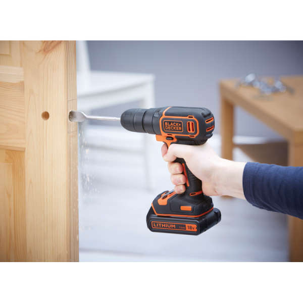 Картинка - Дрель-шуруповерт аккумуляторная BLACK+DECKER BDCD18