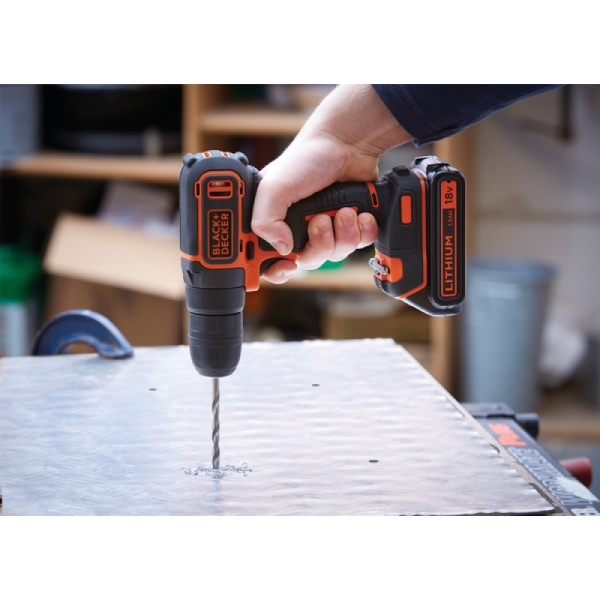 Картинка - Дрель-шуруповерт аккумуляторная BLACK+DECKER BDCD18