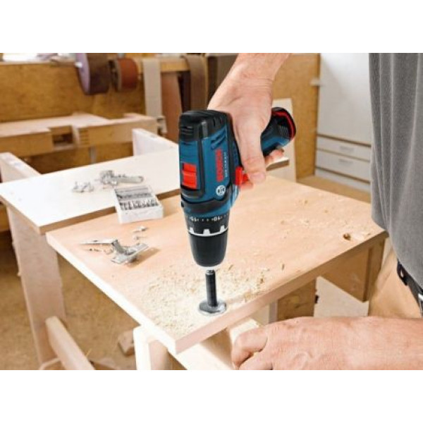 Картинка - Аккумуляторный шуруповерт Bosch GSR 12V-15 + Набор бит и сверл (39 шт.) с 2 акб 12V (2Ah+4Ah) и GAL 12V-20 в мягком кейсе (0615990G6L)
