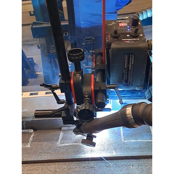 Фото - Акумуляторний зварювальний трактор Promotech MANTIS BATTERY