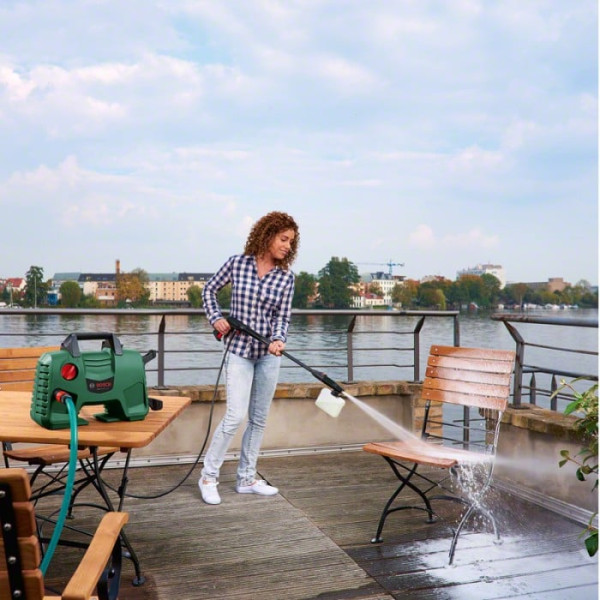 Картинка - Мини-мойка высокого давления Bosch EasyAguatak 100 Long Lance (06008A7E01)