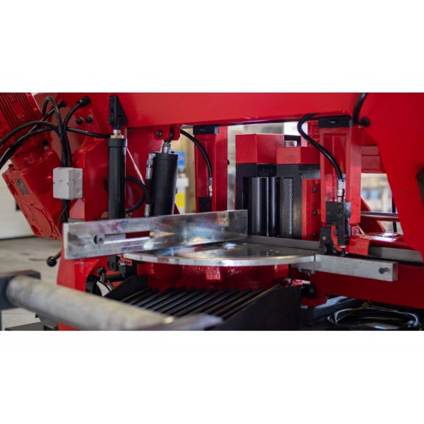 Фото - Автоматична стрічкова пилка по металу Karmetal ODG 300x340 PLC