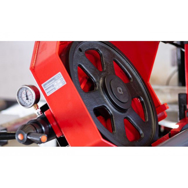 Фото - Автоматична стрічкова пилка по металу Karmetal ODG 300x340 PLC