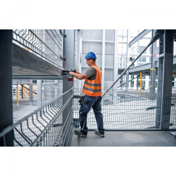 Картинка - Аккумуляторный ударный гайковерт Bosch GDS 18V-1050 H 2х18 В 8 А/час