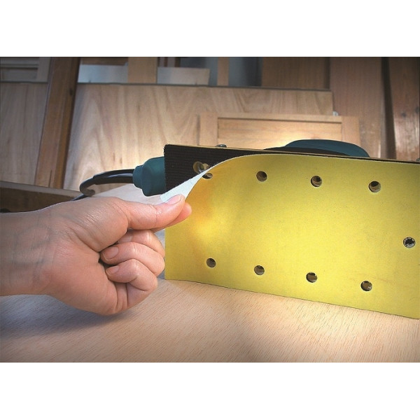 Картинка - Угловая шлифмашина 370W 10.000RPM разм. подкл. 115x208mm (LR46L)