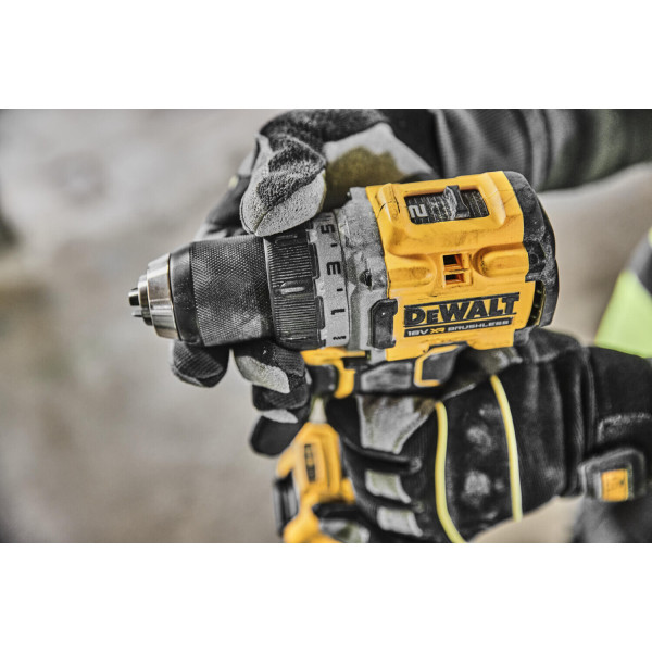 Фото - Акумуляторна безщіткова дриль-шурупокрут DeWALT DCD800E2T