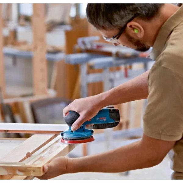 Фото - Акумуляторна ексцентрикова шліфмашина Bosch GEX 12V-125