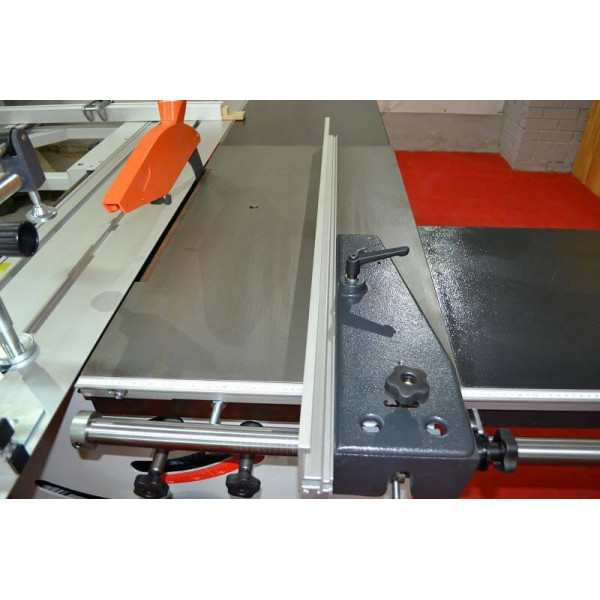 Картинка - Форматно-раскроечный станок Robland E 3100