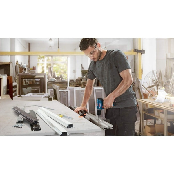 Картинка - Аккумуляторная дрель-шуруповерт Bosch GSR 120-LI Professional (06019G8000)