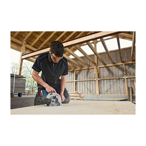 Фото - Акумуляторна дискова пила Bosch GKS 18V-57