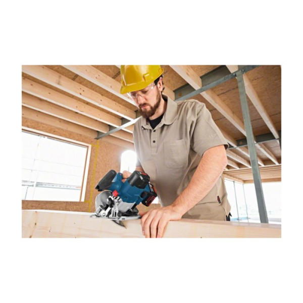 Фото - Акумуляторна дискова пила Bosch GKS 18V-57