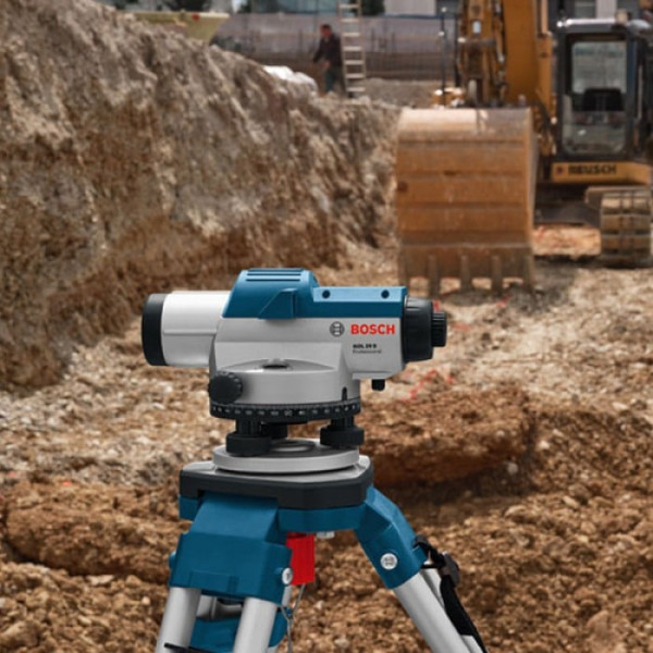 Фото - Оптичний нівелір Bosch Professional GOL 20 D + штатив BT 160 + лінійка GR 500