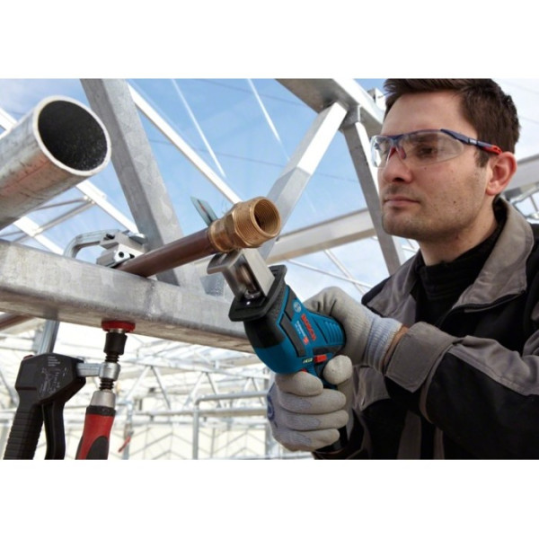 Фото - Пила-ножівка акумуляторна Bosch GSA 12V-14