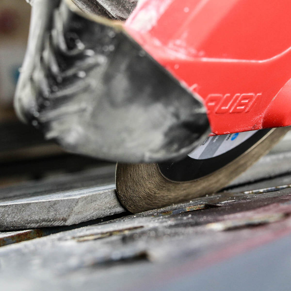 Картинка - Диск алмазный отрезной Distar 1A1R 200x1,4/1/1,6x25x25,4 Edge